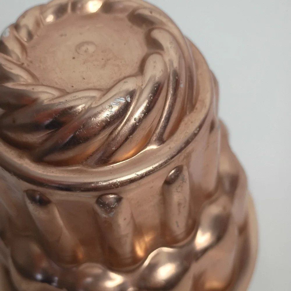 Copper Tone 6 Cup Jello-O Mold Cake Pan Baking Dish Kitchen Wall Decor Tower Vtg